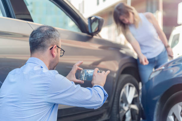 Professional Full Coverage Car Insurance technician working in Orangevale, CA